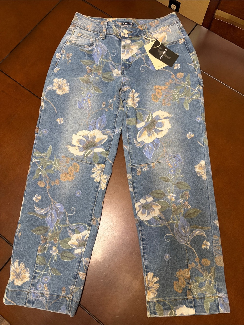 Floral Straight-Leg Jeans in Blue and cream flowers,  so cute flamingals